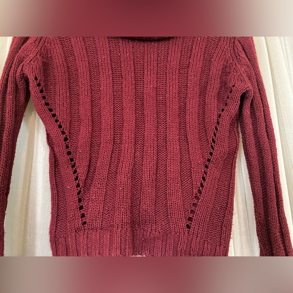 🌸 3 for $10 / Maroon Turtleneck Sweater - Picture 3 of 5
